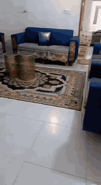 بيت تجاوز مساحته ١٠٠متر يحتوي على ستقبال وغرفه نوم ومطبخ وكراج جبير  ع...