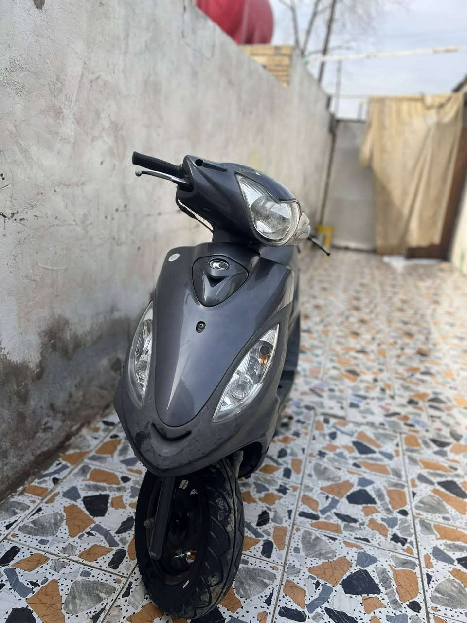 سلام عليكم كامو  موديل 16 صالي شهر من مشتريها ومتوازي علا بيعتها نضافا مثل الي بل صور 
متواج علا هاي صفحه 
رقمي ***********
 بي واتساب
