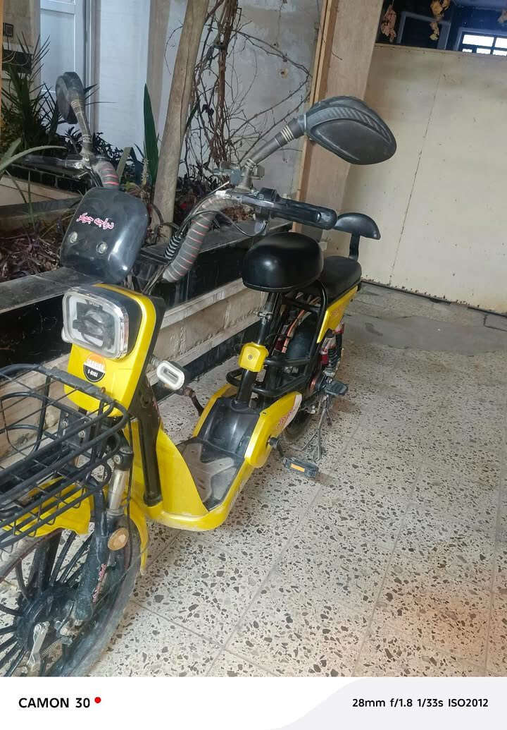 السلام عليكم دراجه شحن للبيع السعر500الف وبيها مجال حك الجيه الشراي يتصل ع هذا الرقم ***********
