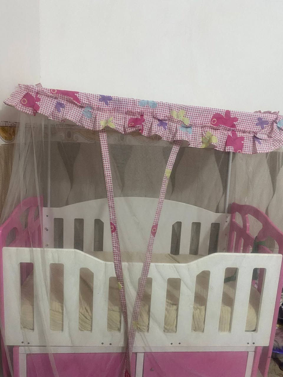 السلام عليكم ورحمة الله تعالى وبركاته
كاروك للبيع 
السعر  40وبيه مجال 
مكاني قضاء النصر 
رقم الهاتف ***********
