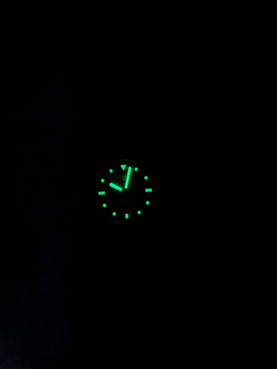 ساعة تيسوت 1853 سعرها 18 الف مع التوصيل ( السعر ثابت )
القفل فراشة 
الظهر مختم ختومات ليزرية حفر 
لامينوس ( مضيئة بالظلام )
الرنك دوار


**إذا كنت صاحب هذا الإعلان وتريد حذفه لأي سبب، رجاءا أرسل رسالة إلى الدعم الفني**