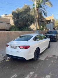 سي 200 موديل 16 مواصفات S شاشة كبيرة شفتات بل ستيرن  كشنات جلد وكهرباء...