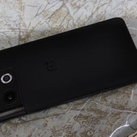 ون بلس ١٠ برو • ٨/١٢٨ • سنابدراگون ٨ جن ١