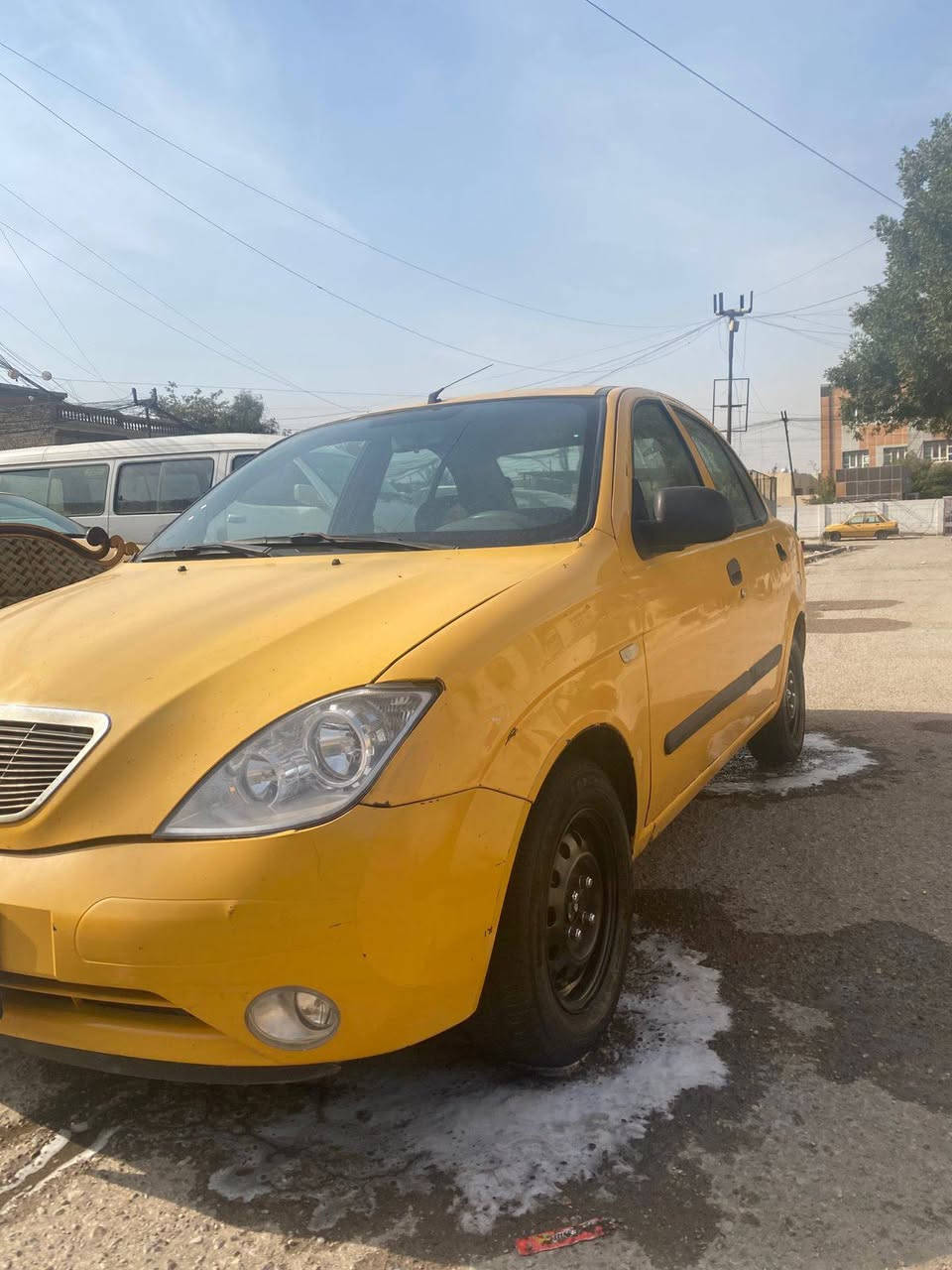 السلام عليكم سياره طيبة موديل 15السياره المكينة بيهة نضوح من الجبنة الكثير جديد الكلج جديد تتفئة تبريد صدر كهربائيات كلهة جديده وشغالة رقم بغداد تأخذ صافي وتحويل السعر 29وبيهة مجال قليل مكان السياره بغداد حي اور الاستفسار ***********
