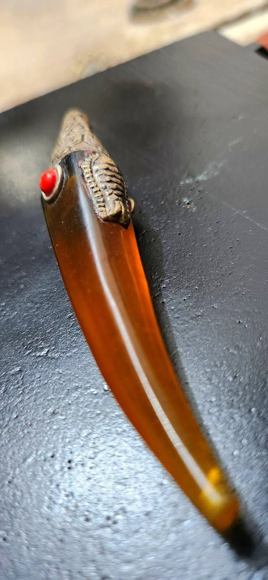 نآب كهرب مع تآج نحآس انتيك 
السعر 30 الف فقط


**إذا كنت صاحب هذا الإعلان وتريد حذفه لأي سبب، رجاءا أرسل رسالة إلى الدعم الفني**