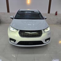 للبيع كرايسلر باسفيكا  موديل 2023 محرك 3600  7راكب vip المواصفات  بصمه...