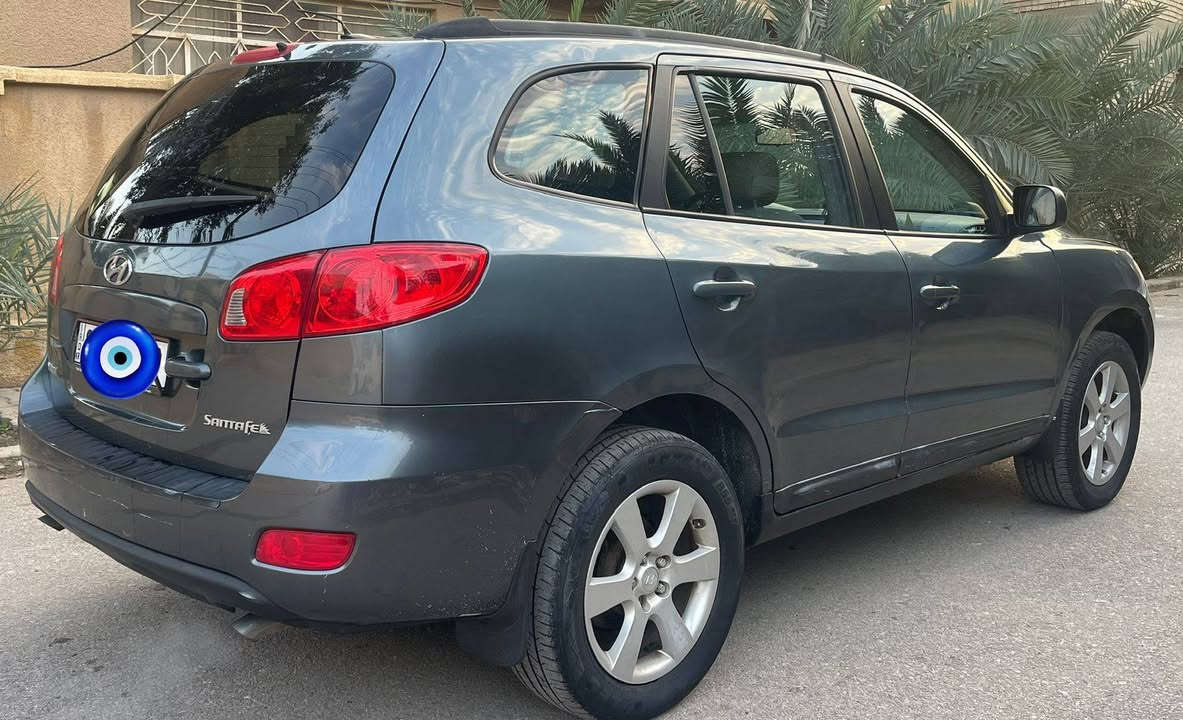 السلام عليكم
من رخصت الادمن 
سنتافي موديل 2010
ادوات متؤمة 
بانزين بانزين بانزين
محرك 6/3300المرغوب 
كصه جنطه
السياره جاهزه من كلشي 
شغل وطلع وين متريد 
السياره بحاله جيده جداً 
السعر 58
العنوان النجف 
***********
