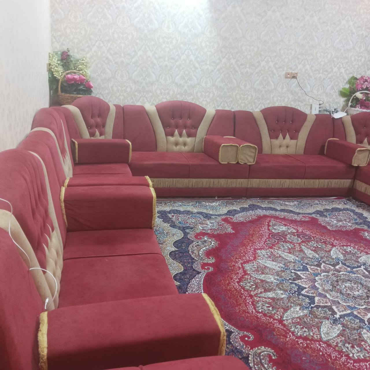 السلام عليكم
ديوان + زوليه + برده للبيع 

هاتف / ***********
