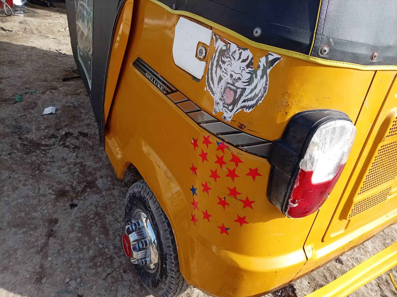 سلامو عليكم تكتك للبيع وراق صولي جاهزه من كلشي موديل 20شهر 12تكتك ربع ماذب عليه العنوان بابل الحمزه الغربي تصل ودلل ***********
