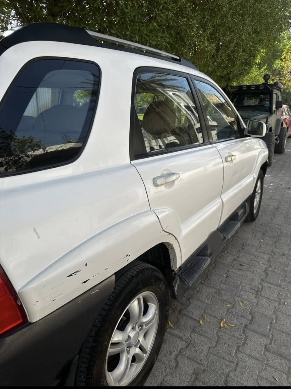 كيا سبورتج 2008 محرك 6 سلندر 2700
سياره بدون صبغ ماشية 201 الف كم 
السعر ب 105 وبيها مجال للشراي 
***********
