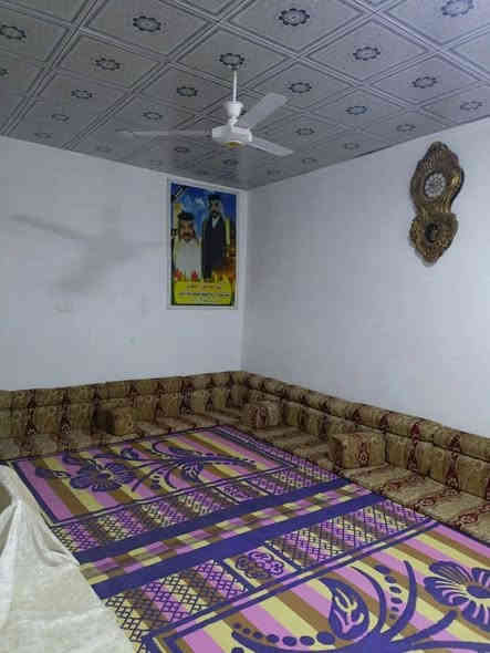 بيع مستعجل اخو البلاش دار للبيع طابو زراعي سند25
بأسم الحجيه يتحول باسمك كبل
المساحه200 متر طابق واحد عكاده بلوك
يحتوي الدار على طارمه كبيره ومضيف كبير وغرفتين واحده كبيره والاخرى وسط
وصحيات ومطبخ وصاله وسطح وبيتونه
عرض الفرع6متر
العنوان كربلاء-طريق بغداد شارع العميشيه مقابل عامود 60تحديدا
وتبعد عن جامعه الزهراء 5عواميد جامعه الزهراء عامود55 والبيت عامود60بلضبط
السعر 70وبي مجال
البيت واسع وجبير وفرعه مرتب
لكن يبعد عن الشارع العام الرئييسي اقل من كيلو
وعن تبليط مالته قريب
راح تحصلوني واتساب 
***********
