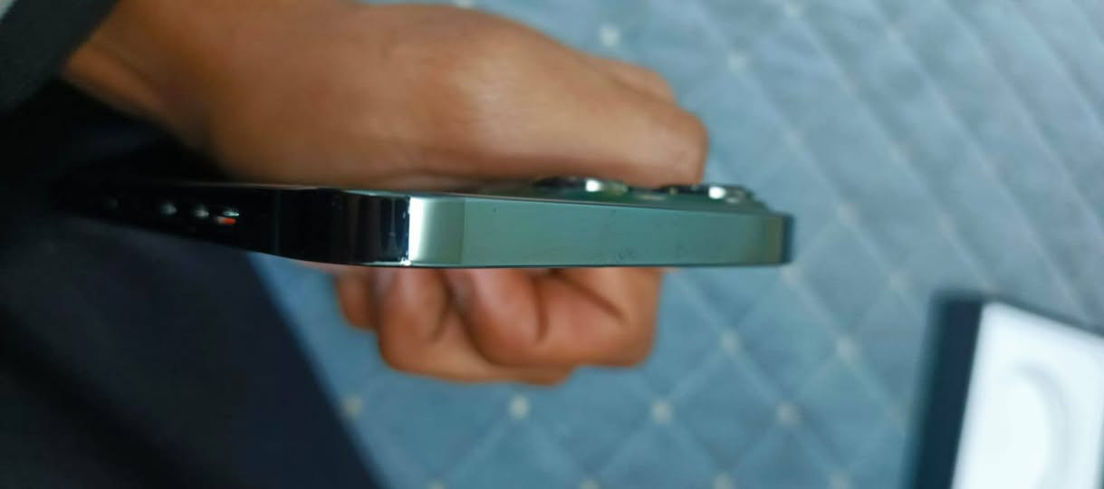 سلام عليكم جهاز ايفون 13 برو ماكس الجهاز ما مفتوح
البطاريه 92 ما معلايه 
الذاكره 256 
شرق أوسط
السعر 725
الاتصال على الرقم ***********
