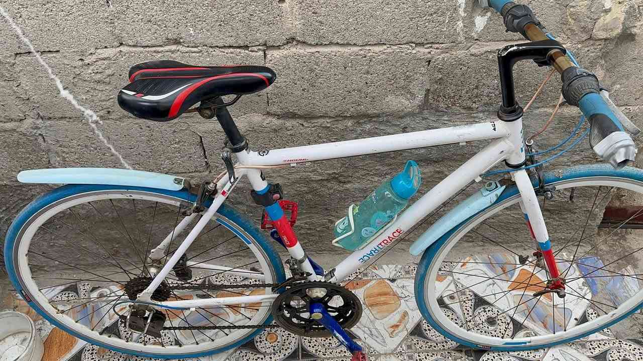 بيسكل ياباني البيع c700 سعر 70 قفل هذا مو سعرة بس واللة لن ماعندي مكان ستريت دراجة اريد ابيع تكدر تاخذة تربح بي 
***********
@
