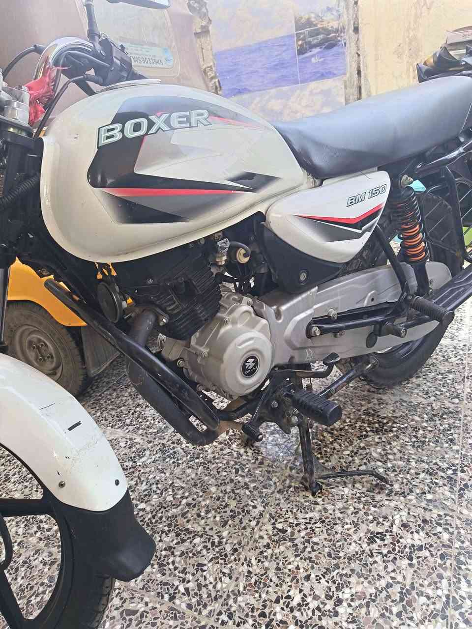 سلام عليكم دراجه بوكسر موديل 2022 دراجه كفاله مكينه مامفتوحه  وكشر وشاصي  مكفولات رقم ديالئ الانكليزي ب أسمي الدراجه تحويل ثاني يوم مشروع وطني الدراجه رقم الجديد السعرر 1950وبيه مجال قليل حك الجيه مكاني بغداد الحسينيه الراشديه  ‍*********** واتساب هم موجود
