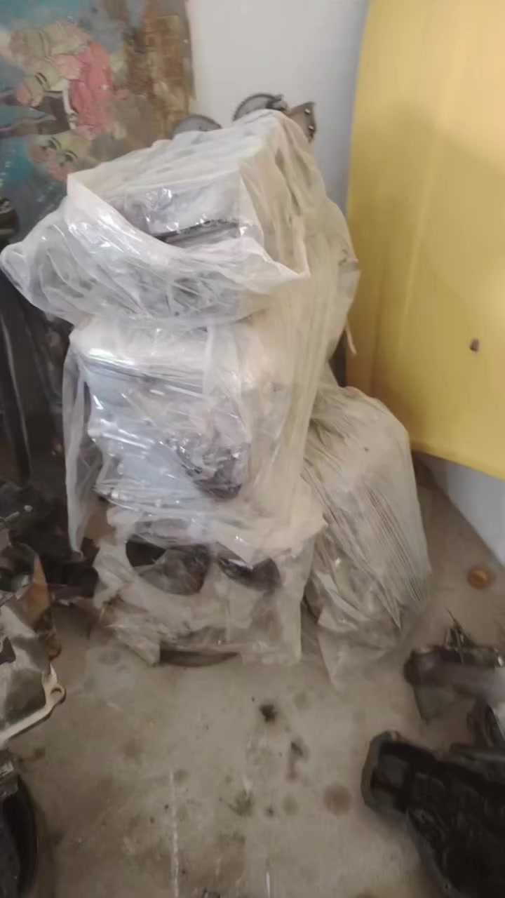 سلام عليكم عيني مكينة كورلة جاهزة من كلشي مكاني ديالى بعقوبة صناعة ثالثة متواجد عل رقم ***********
ويوجد عندي كور الانترة مضلع رايدة 250
