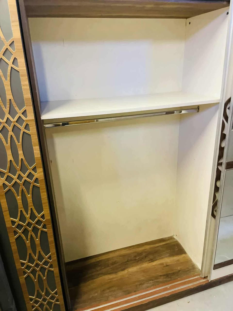 غرفه ترڪي مستخدم 🇹🇷
5قطع 
نضافه 85\💯
نضام سلايت  💢
السعر 400💸
مع شد🪛 ونقل 🚚  مجاني  داخل بغداد  محافظات بكروه


**إذا كنت صاحب هذا الإعلان وتريد حذفه لأي سبب، رجاءا أرسل رسالة إلى الدعم الفني**