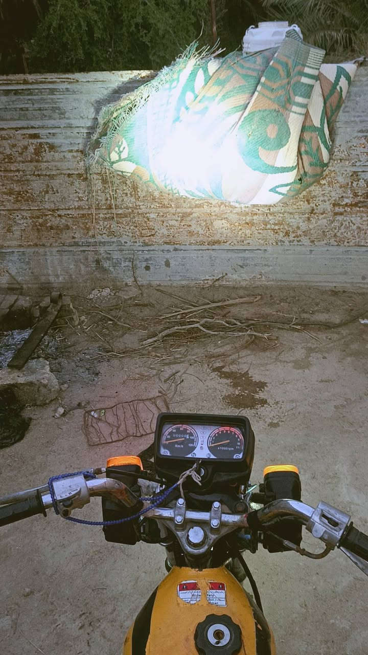 دراجه للبيع اربعه كير ارشه مفوله وخير من الله ادراجه كلك ومكفوله من اسرقه كفاله عامه ضاعن اوراقها عندي اسعر 325وبيها مجال مكاني ديوانيه قضاء الهلال وللستفسار هاذه رقمي اتصل اوبيك خير ودلل انطيك اعيوني ***********📞
