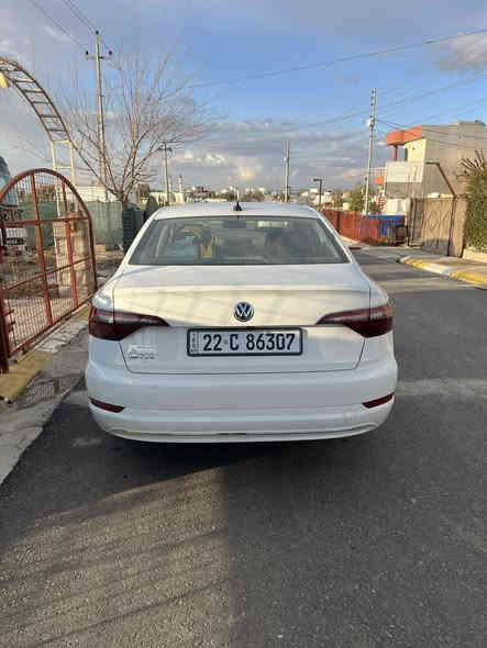 https://bid.cars/en/lot/0-34211869/2021-Volkswagen-Jetta-3VWC57BU7MM030524 موديل ٢٠٢١
