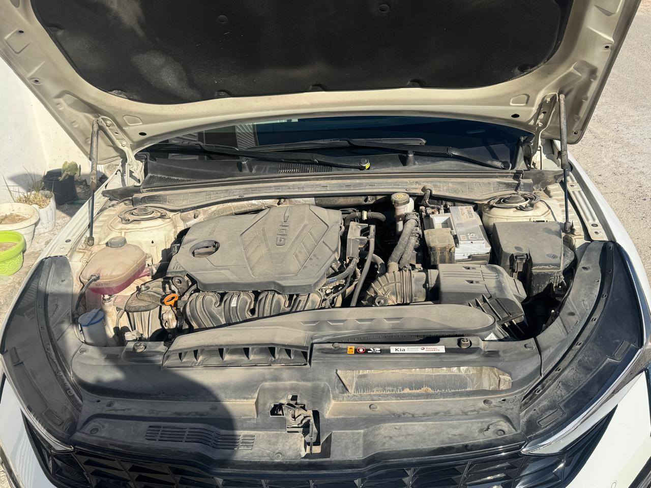 السلام عليكم اخواني K5للبيع 2024خليجي 2500 ماشيه 45 مابيه ولا شخط جاهزه السياره على وضع الشركه فول مواصفات السعر 235بيه مجال عنوان السياره الدوره تحويل ثاني يوم للاستفسار الاتصال على ***********
