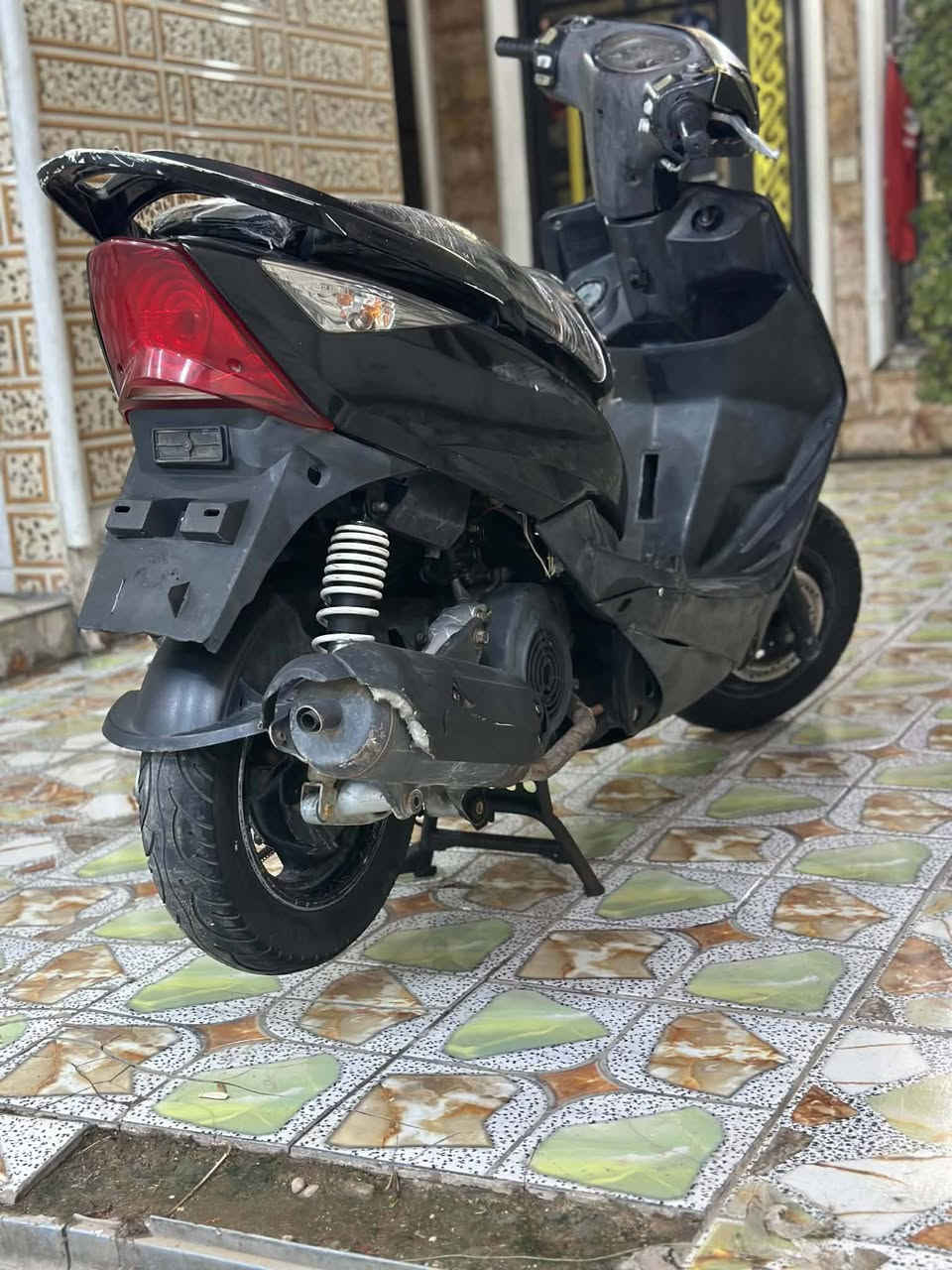 سلام عليكم دراجه ثعلب نضيفه حيل مكينه ناعمه تخبل شلعه معدل يخبل  دراجه تخبل لله شاهد بيه نوقص بسيطه***********
