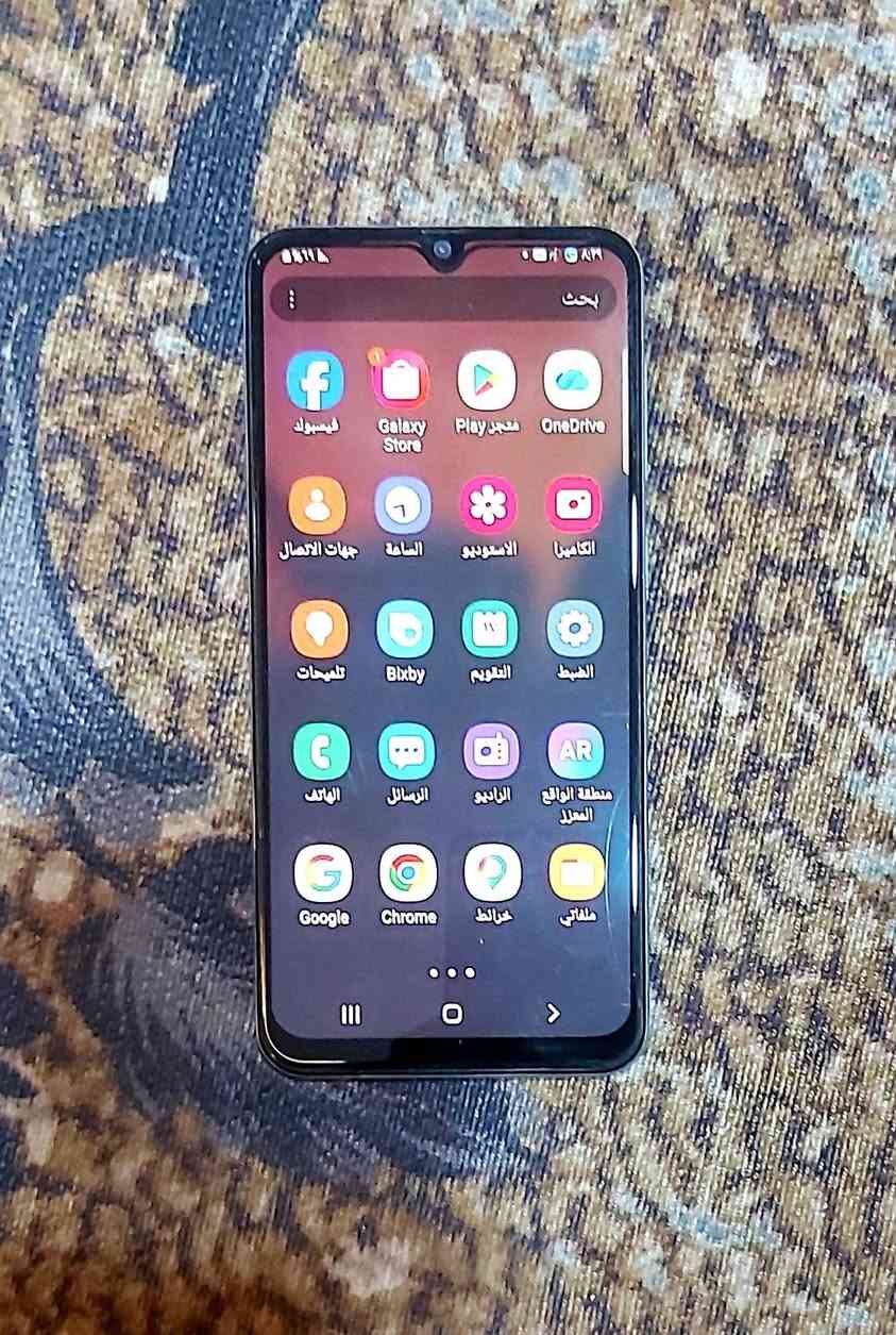 للبيع سامسونك A50 ذاكرة ١٢٨ج مكفول من اي عطل او خلل او تصليح سعرة ٨٥ هاتف ***********
