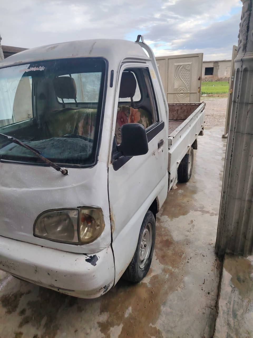 سلام عليكم سياره البيع فاو كلها بلادي بل كارتون محرك كلو شرط تيرات اربعه جديد باتري جديد سلف جديد كهربايات كلهه شقاله وراق كامله السعر 15 وبيه مجال العنوان كركوك الحويجه الاستفسار تصال على الرقم ***********
