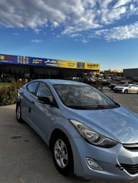 هوندا النترا موديل ٢٠١٢ سياره كه له ك لاو و پاقژه    قطعه و نيف صبغه و...