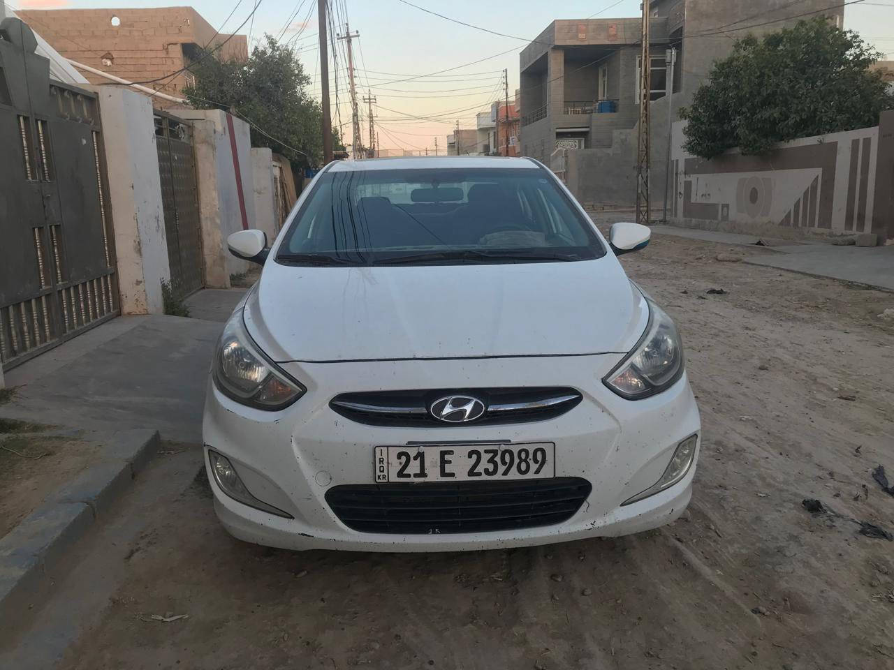 سيارة اكسنت ٢٠١٥ سعرها ١١٠ بيها مجال بدون صبغ  للأستفسار ***********
