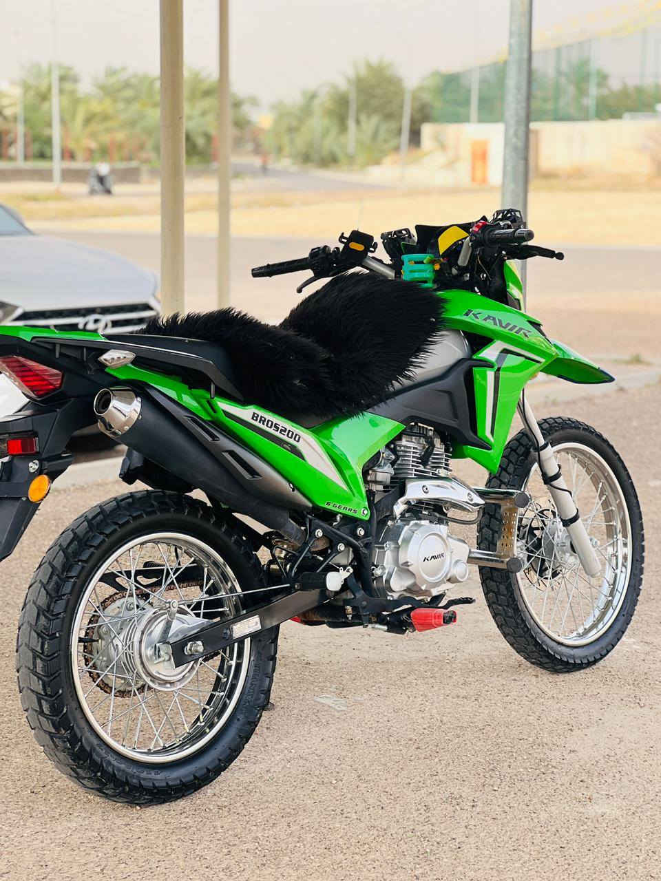 من رخصة الادمن 
قفاز كافيار للبيع او مراوس حسب القناعه ماطور بعده حيل نضيف وممتعوب السعر مليون و 325 وبي مجال للستفسار ***********
