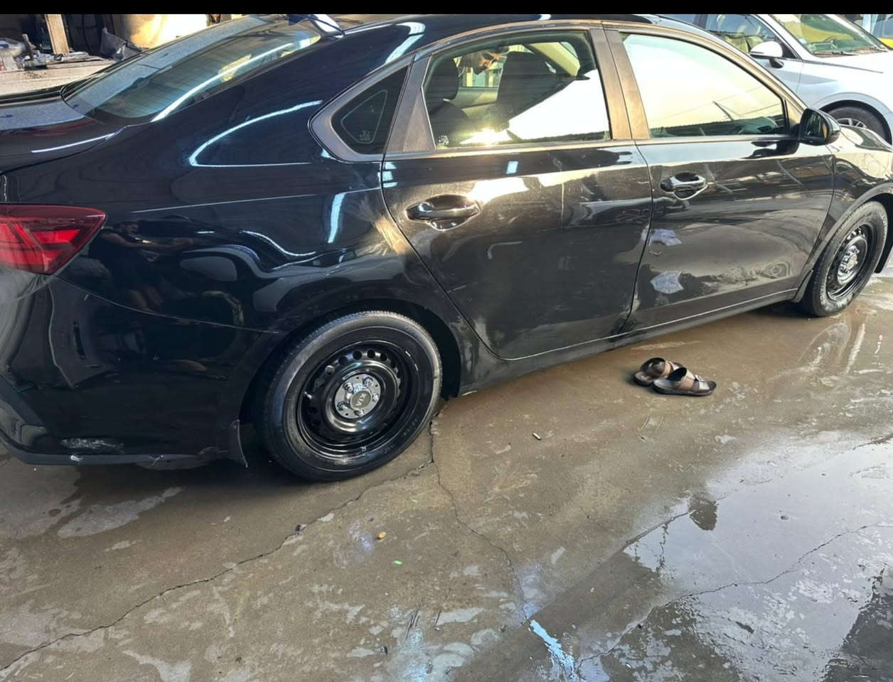 للبيع فورتي موديل 20.. السعر 120 ورقه وبيه مجال وارد أمريكي 3️⃣ قطع.. محرك 2000 دوش.. للاستفسار الاتصال ***********..
بغداد
