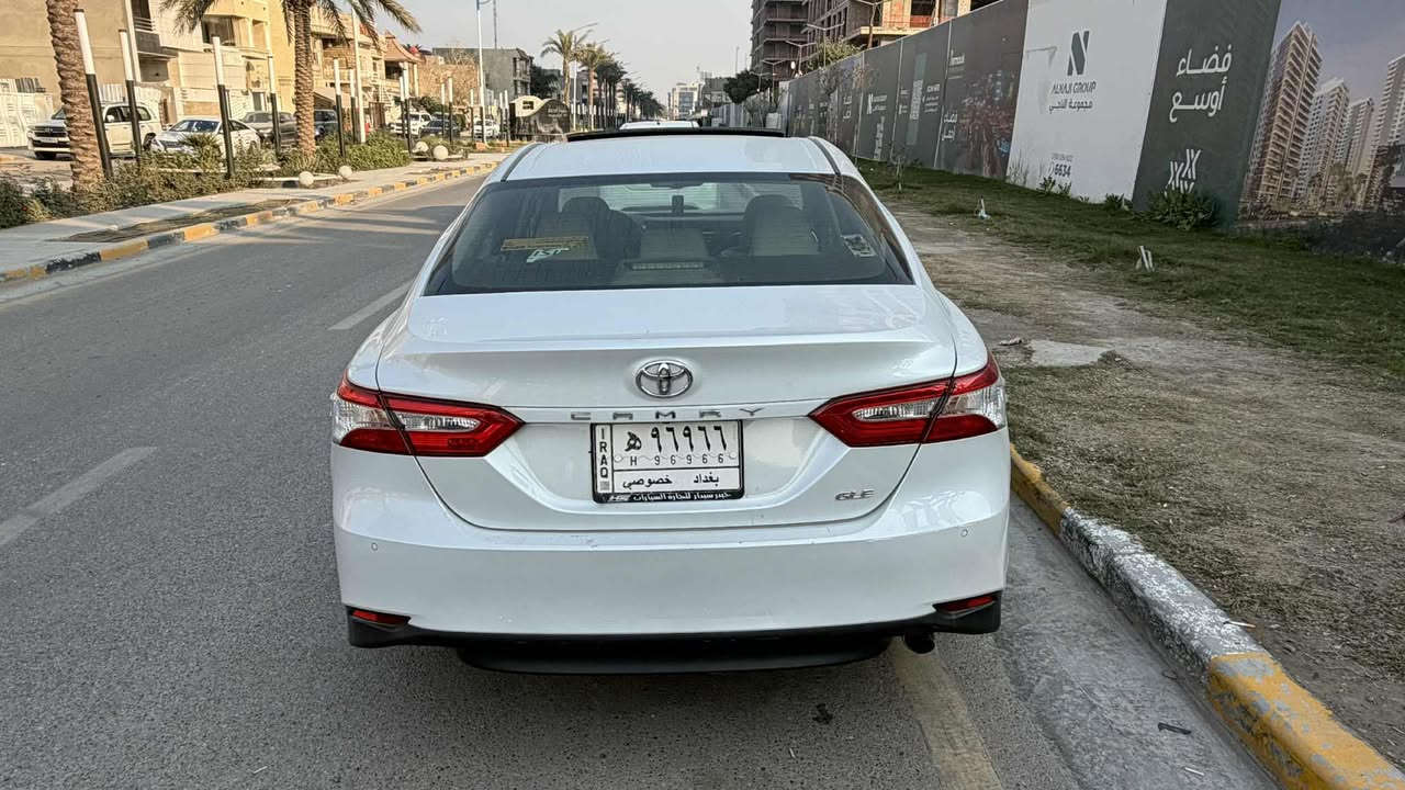 السلام عليكم
كامري خليجي Gle /  SAS يعني فول فتحه بصمه  كشن سائق كهرباء شاشه كبيره كامره بصمه أبواب موديل 2018 لون صدفي كشن مخمل ويل كب  ماشيه 143الف بيه مكانات بارد مرفق وياها السونار مالتها صيانه  بل شركه،  سياره جاهزه من كلشي مكانها بغداد  السعر  20،500 $ يعني شدتين و 500 دولار وبيها مجال للتواصل رقم ***********
