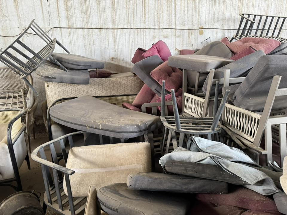 غراض مطعم للبيع 
***********
مكان ناصريه 
غراض درجه اولى وكله شرط الشغل
