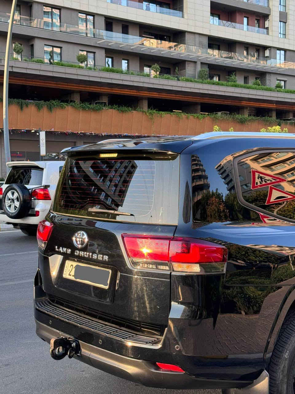 Toyota Land Cruiser Gx 2022 
شەریکەی سازە ٥٥ هەزار رۆشتوە بێ بۆیاخ بستێ pdr هەیە بەناوی خۆمەوەیە هەموو گیانی بەشەرت 
کامل کراوە بە gr 
شوێن سلێمانی 
*********** 
*********** السليمانية, العراق
