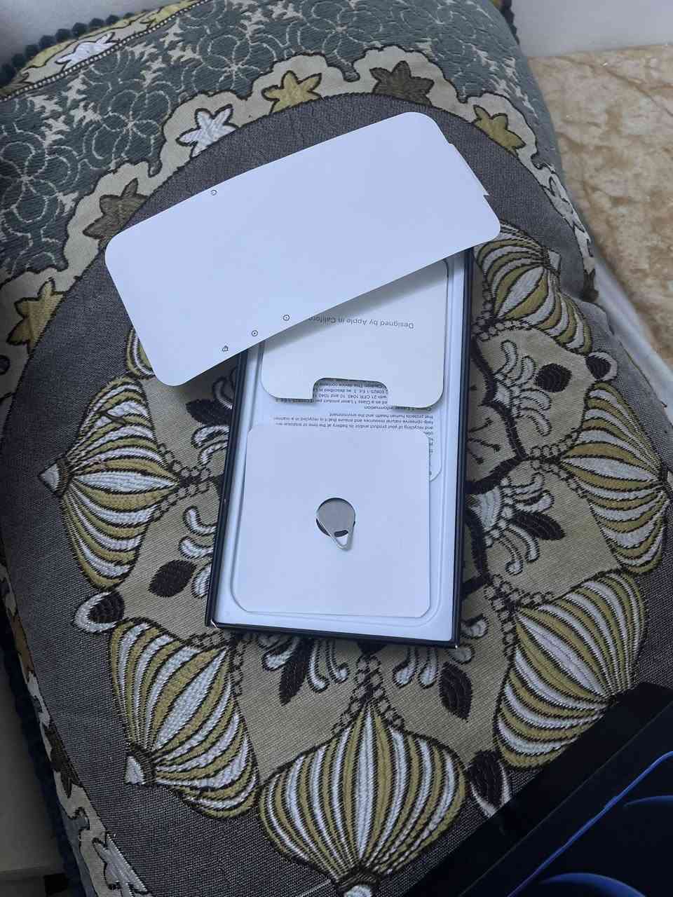 السلام عليكم ايفون 12 برو ماكس شرق اوسط ذاكره 256 دبل شريحه كرتون ملحقات كل وياه الجهاز  مامفتوح هذا الرقم ***********وتساب فقط
