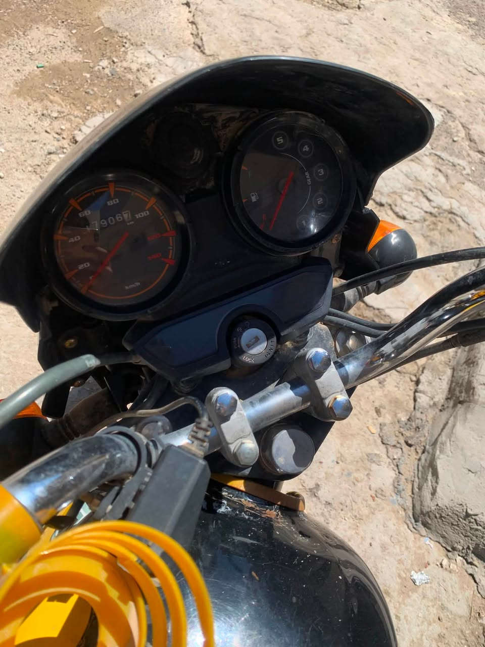 السلام عليكم دراجه بوكسر مديل ٢٣ اوراق كامله كفاله محرك وكهربائيات  مراوس ابيسي اكس جيل رايع ونطي فرق ملاحضه لدراجه ممشتغله دلفري


**إذا كنت صاحب هذا الإعلان وتريد حذفه لأي سبب، رجاءا أرسل رسالة إلى الدعم الفني**
