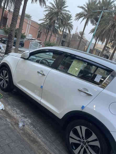 السلام عليكم كيا سبورتج للبيع (بدون مراوس ) خليجي بيهة صبغ جاملغ وبنيد وجاملغ خلفي بدون دواخل وبدون ضربة قوية وبدون حادث اثر شخوط بسيطة وطخطخات رقم شمالي وبسمنة يعني مو بسم كردي ولا بسم شركة السيارة علة ايدنة استخدام شخصي ممداورة قديمة عدنة
مواصفات السيارة
(1) بنراما شغالة+ حساسات
(2) كامرة خلفية+ تحكمات ستيرن
(3) اشاير بل مري ومري شفط
(4) مكينة دوش ١٠٠/١٠٠
(5) كير درجة اولى
(6) صدر وتبريد وتدفئة مكفولات
(7) ميكانيكيات وكهربائيات وحدادية ١٠٠/١٠٠
(8) تخم تايرات جدد+ داخل غرفة جديدة
(9) السيارة جاهزة مابيها اي نقص
(10 السعر ( ١٣٢  ) ورقة وبيها مجال المكان بغداد الكرخ للاستفسار  ***********
