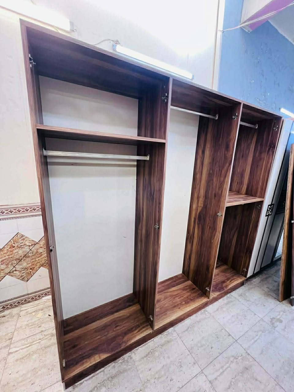 غرفة نوم مستعملة❤
 نضافة85 ٪💯
عدد القطع / 5
نضام / ابواب  ❤
سعرها / 450❤
شد ونقل داخل بغداد مجاني❤
يوجود توصيل محافضات ❤


**إذا كنت صاحب هذا الإعلان وتريد حذفه لأي سبب، رجاءا أرسل رسالة إلى الدعم الفني**