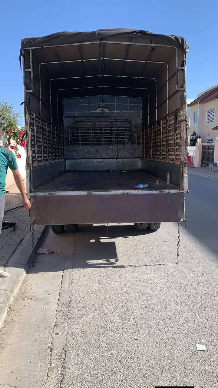 🚚 شركة "القمة" لنقل الأثاث - رائدون في الدقة والأمان 🚚
​هل تبحث عن تجربة نقل خالية من التعب والقلق؟ نحن في شركة القمة نوفر لك أفضل خدمات النقل المتكاملة (داخل وخارج بغداد) وبأعلى مستويات الاحترافية.
✅ كادر مختص: عمالة مدربة على فك وتغليف ونقل الأثاث بكل حرص.
✅ سيارات حديثة: شاحنات مجهزة ومغلقة لحماية أثاثك من الظروف الجوية والطرق.
✅ تغطية شاملة: خدماتنا تمتد لتشمل جميع مناطق بغداد وكافة المحافظات العراقية.
✅ سرعة ودقة: نلتزم بالمواعيد لضمان راحتكم.
​📦 خدماتنا تشمل:
​فك وتركيب غرف النوم والأثاث المكتبي.
​تغليف حراري وفقاعات للحماية من الخدوش والكسر.
​نقل الأجهزة الكهربائية الحساسة بعناية فائقة.
​📞 للتواصل والحجز:
واتساب / اتصال:
📱 ***********
📱 ***********
​📍 القمة.. نصل إليكم أينما كنتم، داخل أو خارج بغداد!
