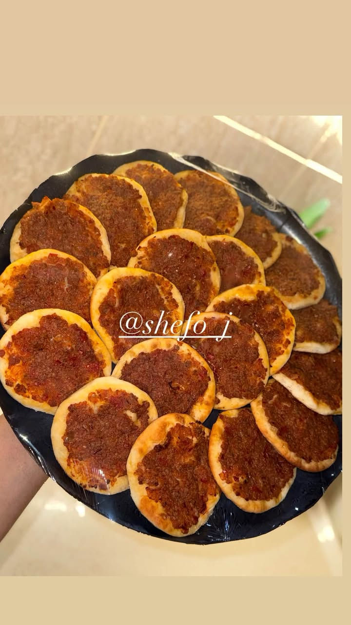 مرحبا حبايب 💎شيفو للتجهيزات الغذائيه 
توفر لكم اشهى الاكلات بلحوم عراقيه ممتازه والمجربنه يعرف 
عندك سفره لتحير 😍كل العليك تتصل 
عندك عزيمه 
عندك مناسب 
انت ختار والباقي علينا 😇
*********** واتساب
