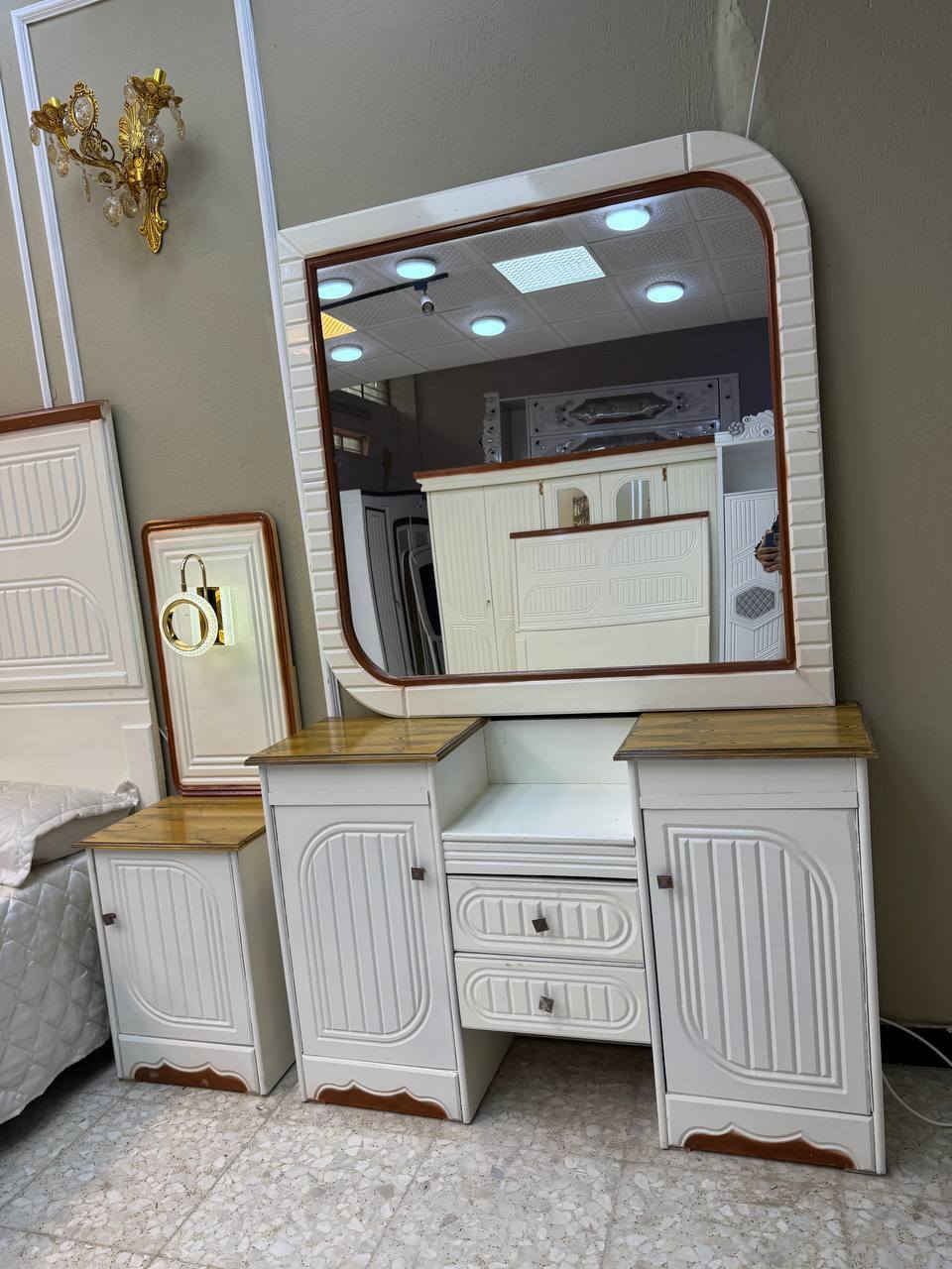 مليون و50 فقط/ضمن العروض والتخفيظات

موديل مميز سرير اناره  / الاسعار ثاببته

 #غرف #نوم #صاج #عراقي 🇮🇶

غرفه نوم داخل صاج 
خارج تحفير snsالسرير بلاويد اسود 6ارجل

الصبغ حراري درجة اولى
باب  6 متكونه من 9قطع

يتوفر قطع اضافية حسب الطلب⬇️
شازلون  💴 50

🚚🚚 اجرة الشد والنقل حسب العنوان 🚛🚛

🍒 تسعدنا خدمتكم.. اهلاً وﺳ̭͠هلاً بكّْم 🍒
للحجز والاستفسار مراسله صفحه
وتساب / ***********

العنوان / بغداد موجود توصيل محافظات
