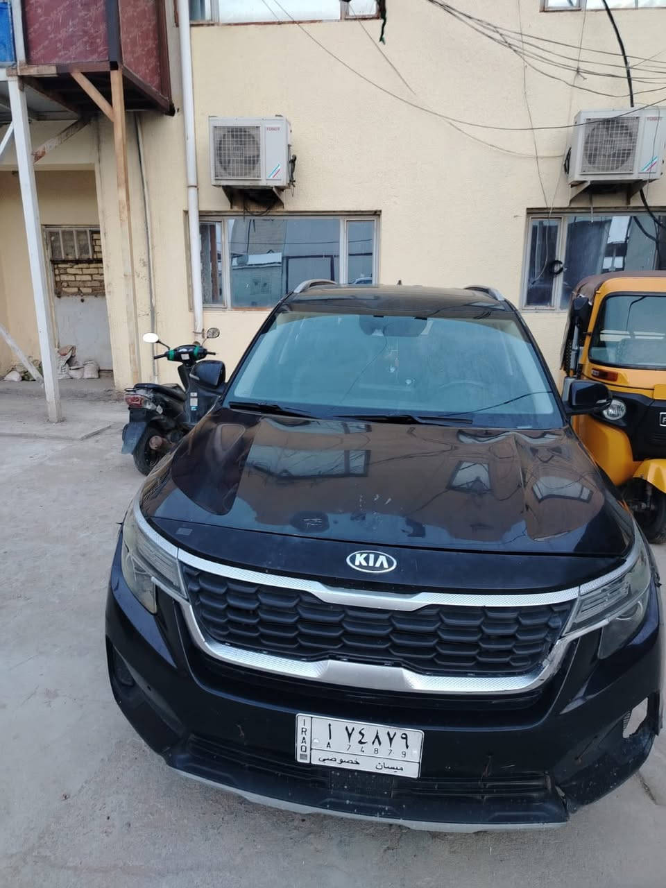 كيا سبورتج امريكي ضربه دعاميه موديل 21
السعر 120
سنويه مفقوده فيها امر قاضي يعني تتحول للمشتري مباشر
مواصفات فتح قماره مقاعد كهربائية 
كامره خلفيه رقم ميسان 
وكثير من المواصفات مكلف بالنشر 
*********** اتصال او وات ساب فقط مراسله خاص لا يوجد
