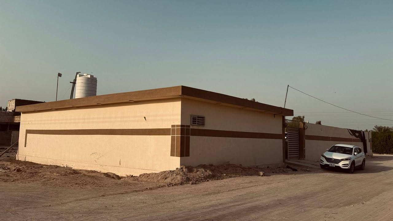 بيت زراعي للبيع هوه والاثاث للاستفسار أكثر ***********
