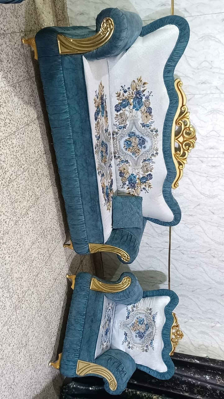 تخم ملكي ١٠ مقاعد اخو الجديد نضافه فول كل ضرار ما بي سعر ٣٢٥ وبي مجال مكاني بياع يوجد توصيل بكروه *********** وتساب
