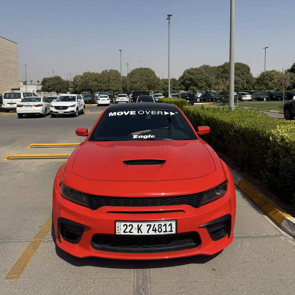 ‏ 
جارجر وايد بدي اصل لون برتقالي مميز  2022 🔥🔥
السيارة ماشية فقط 36  الف 
مكفول من كلشي من الشخط او الصبغ او الضربة ومابيها لو كلبس نقص ١٠ ورقات انطيك
فول مواصفات عدا الفتحه 
للاستفسار ***********
سعر 360
