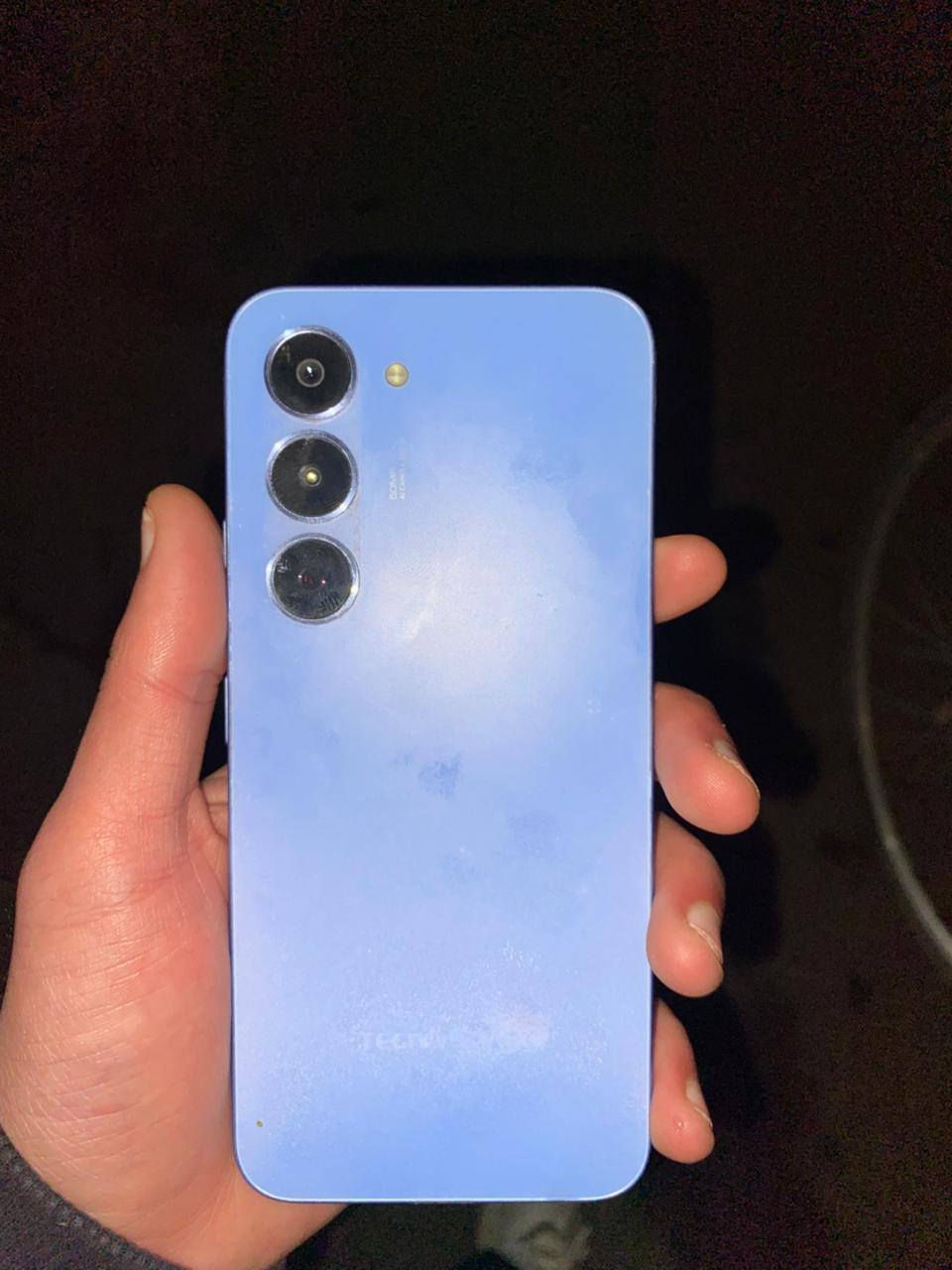 سلام عليكم
تكنو سبارك 40 برو 
ذاكره 256 رام8
الجهاز قبل شهر اشتريته 
اشتريته ب220 
والجهاز استخدام اتصالات فقط 
رايده ب180 
قفله وكامل ملحقاته 
الي عاجبه الجهاز يشرفني خاص او يتصل على هذا الرقم
***********
