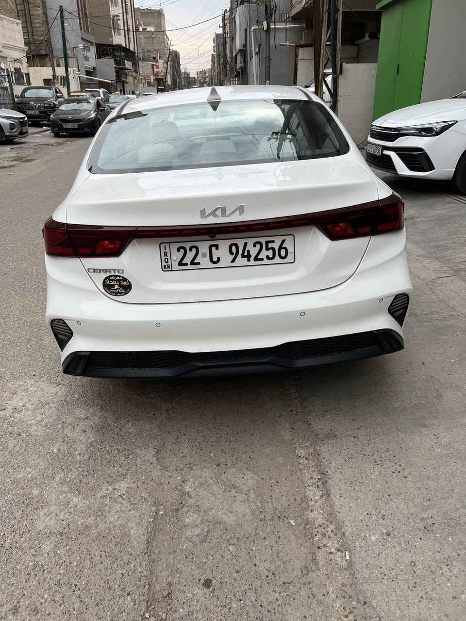 سيراتو 2024 خليجي فتحه وشاشه وحساسات 
داخل مخمل لون بيجي بيها كم رصعه  حالوب  مكينه 1600 مكفوله 
سعر 159$ وبيها مجال بسيط
***********
