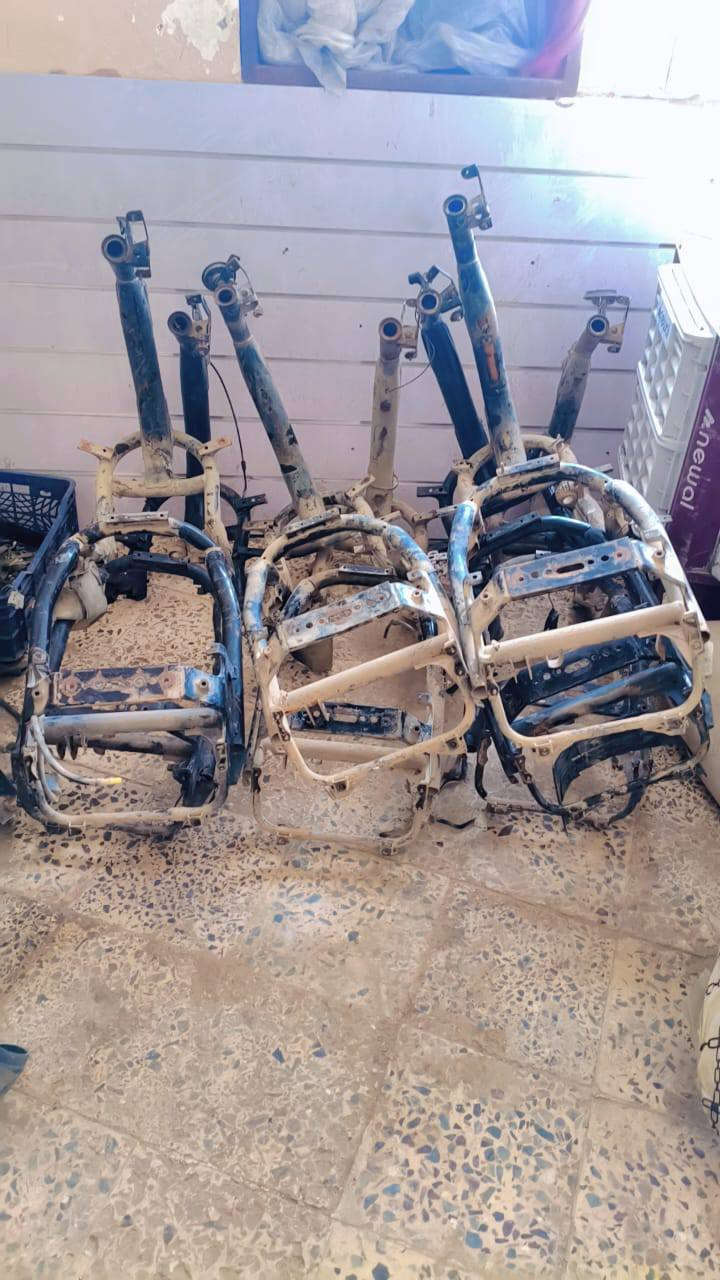 سلام عليكم للبيع ويالة شواصي جنط فراشة مكاني الديوانية قضاء شامية رقم ***********
