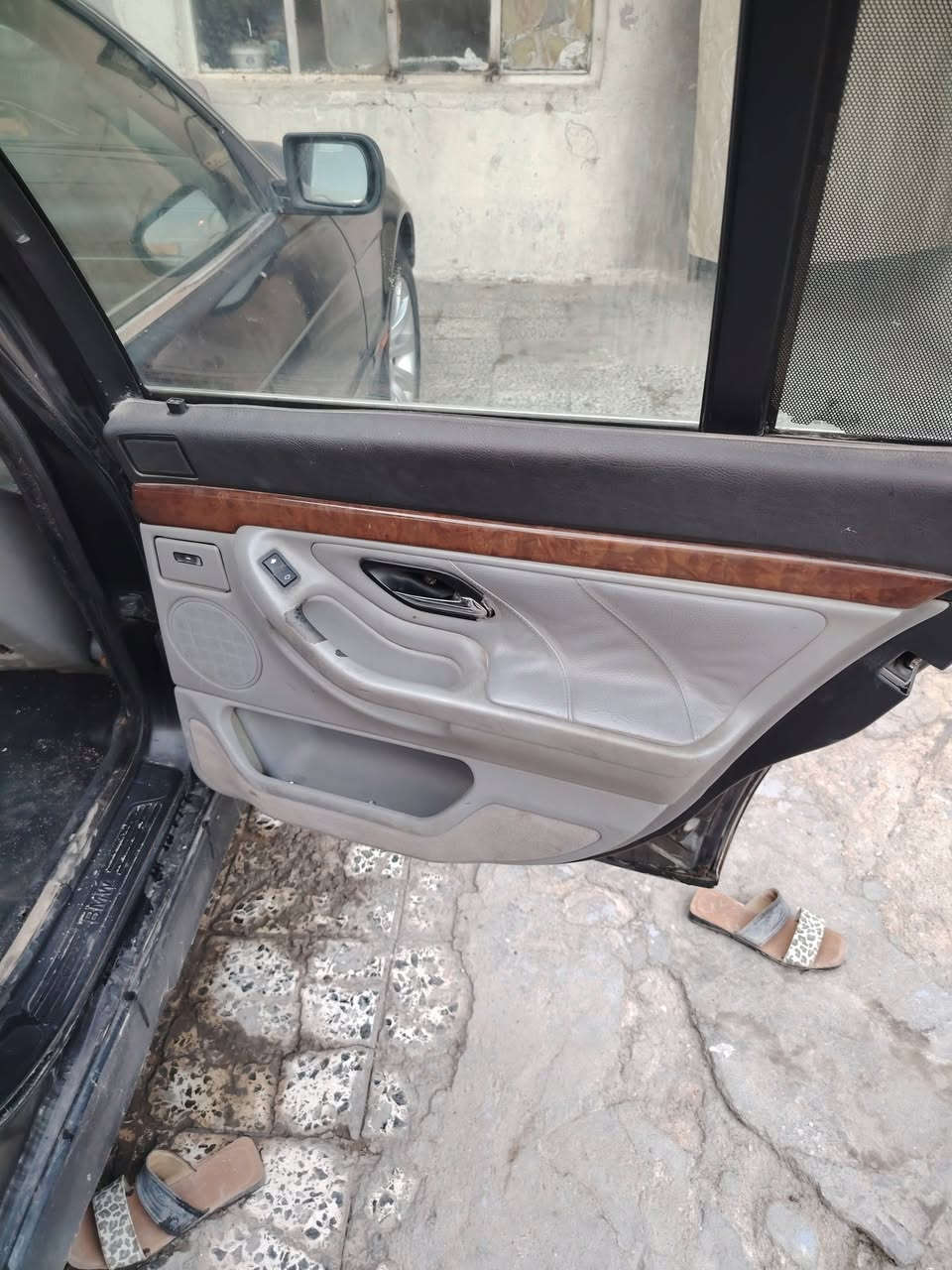 740 موديل 96 محدثة 2000 رقم اربيل بسمي محرك وكير مكفول كهربائيات شغالة تبريد شغال ابيع ما راوس ابيع 65 ***********
