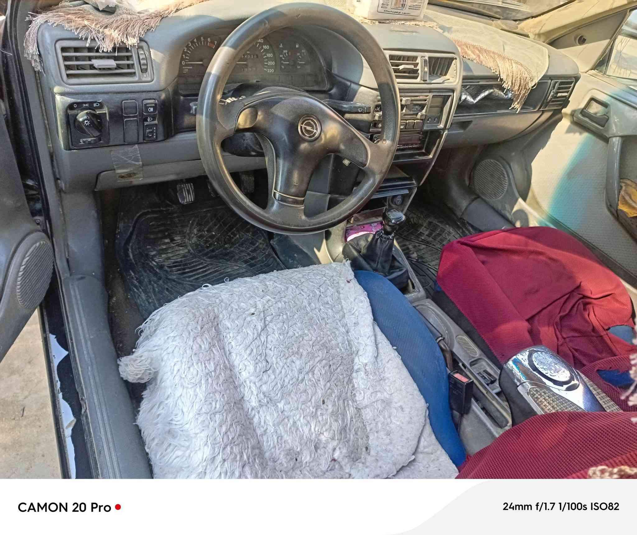 السلام عليكم مكلف بل نشر اتصل بل رقم وافتهم منو فكتره  موديل 94كير محرك شرط سنويه بسم صاحبه الشرعي هيئه غرامات مصفره ***********السعر 25وبيه مجال
