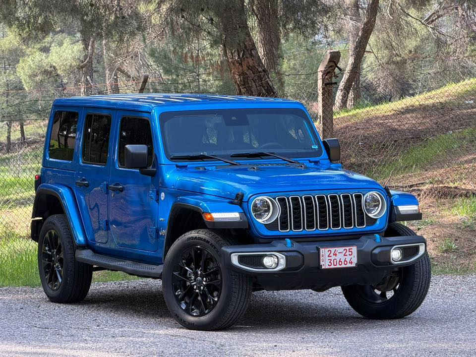 Jeep 2024 Sahara 4xe 
فوول فوول موصفات
(شحن +هايبرد)
الضرر تعديلين ع بارد
ماشيه25 مايل
مكان سيارا دهوك
السعر 338  ومجال
للستسفار//
***********
***********

موصفات //
لون مميز
فول فول موصفات
قمارا تتفصخ صير كشف
بصمه
لوكير
كشنات جلد
كشنات كهرب
كشافات عدسه
شحن خارجي
هايبرد
هيتر بل ستيرن
كشن هيتر
شاشه
تشغيل عن بعد
دمام خلفي
كامرات 
رادار امامي 
فول تحكمات ستيرن
بعد بيها هوايه موصفات
ملاحظه سيارا حيل حيل نضيفه و ما بيها مصرف الف دينار و كلها بشرط السيارا
